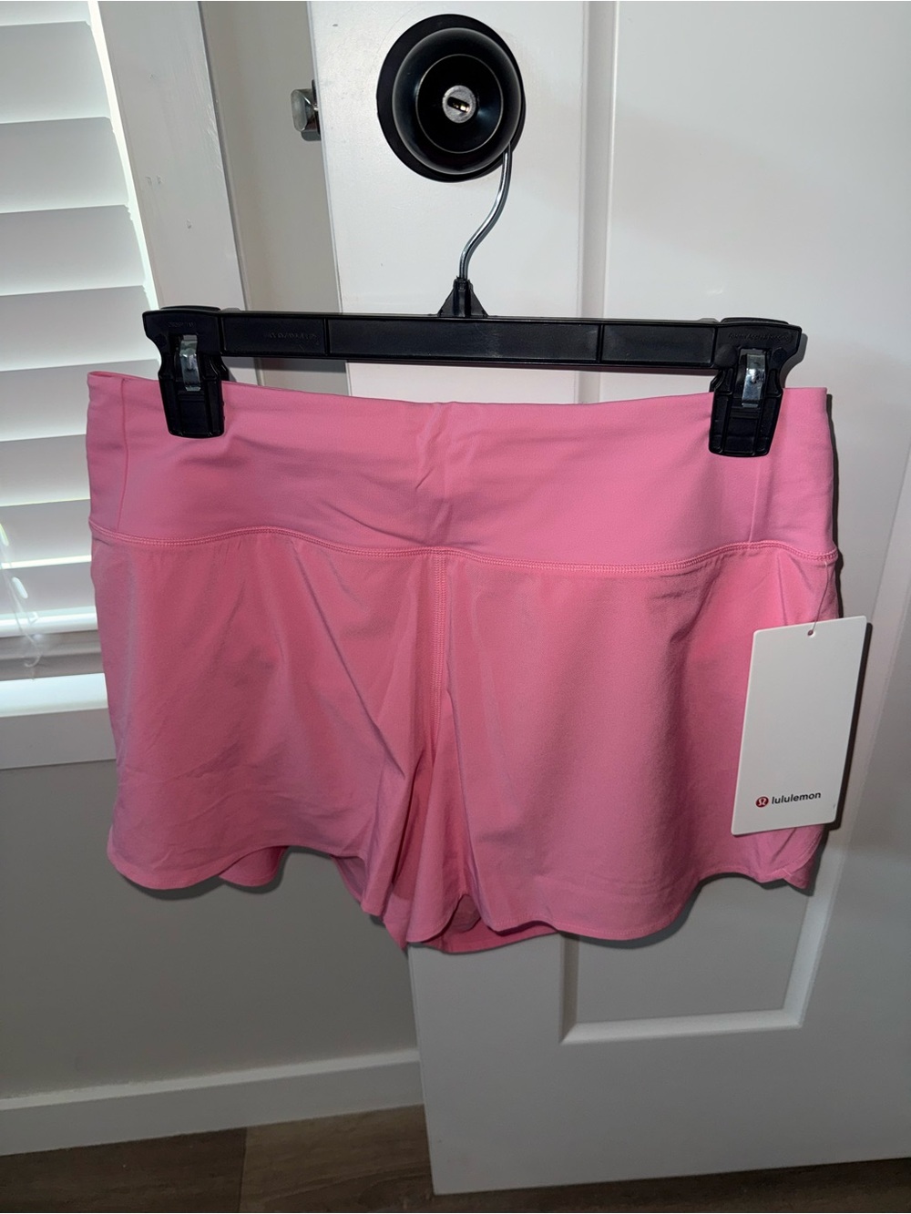 NWT Lululemon Updated Speed Up High-Rise Short 4” in Candy Cloud - size M